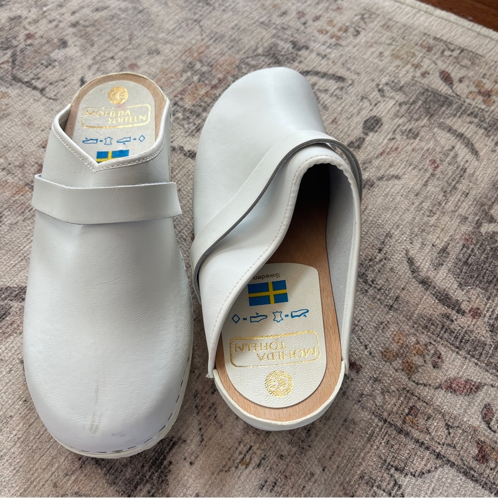 MOHEDA TOFFELN White Leather Clogs Size 42 NWOT